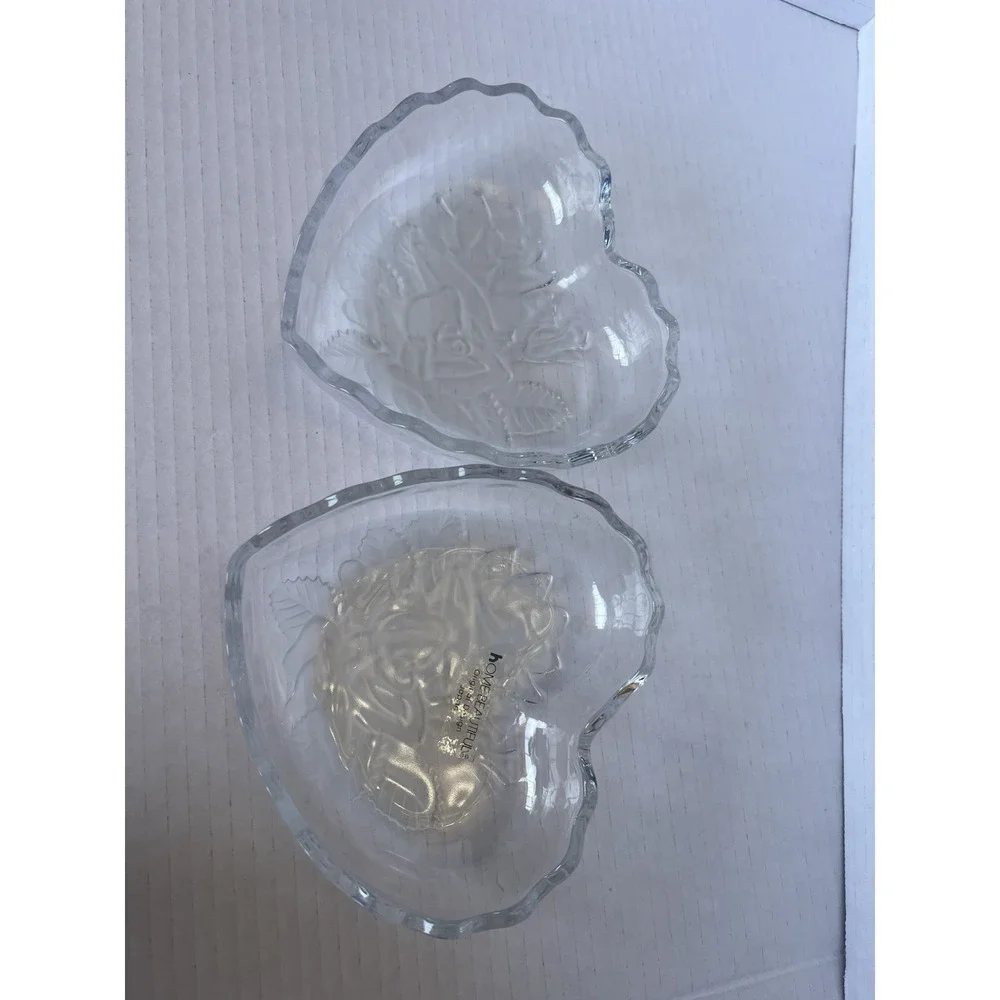 Set of 2 Vintage‎ Glass Heart Shaped Bowls With Frosted Roses  together -box